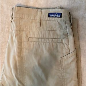 Men’s Patagonia khaki pants. Barely worn!